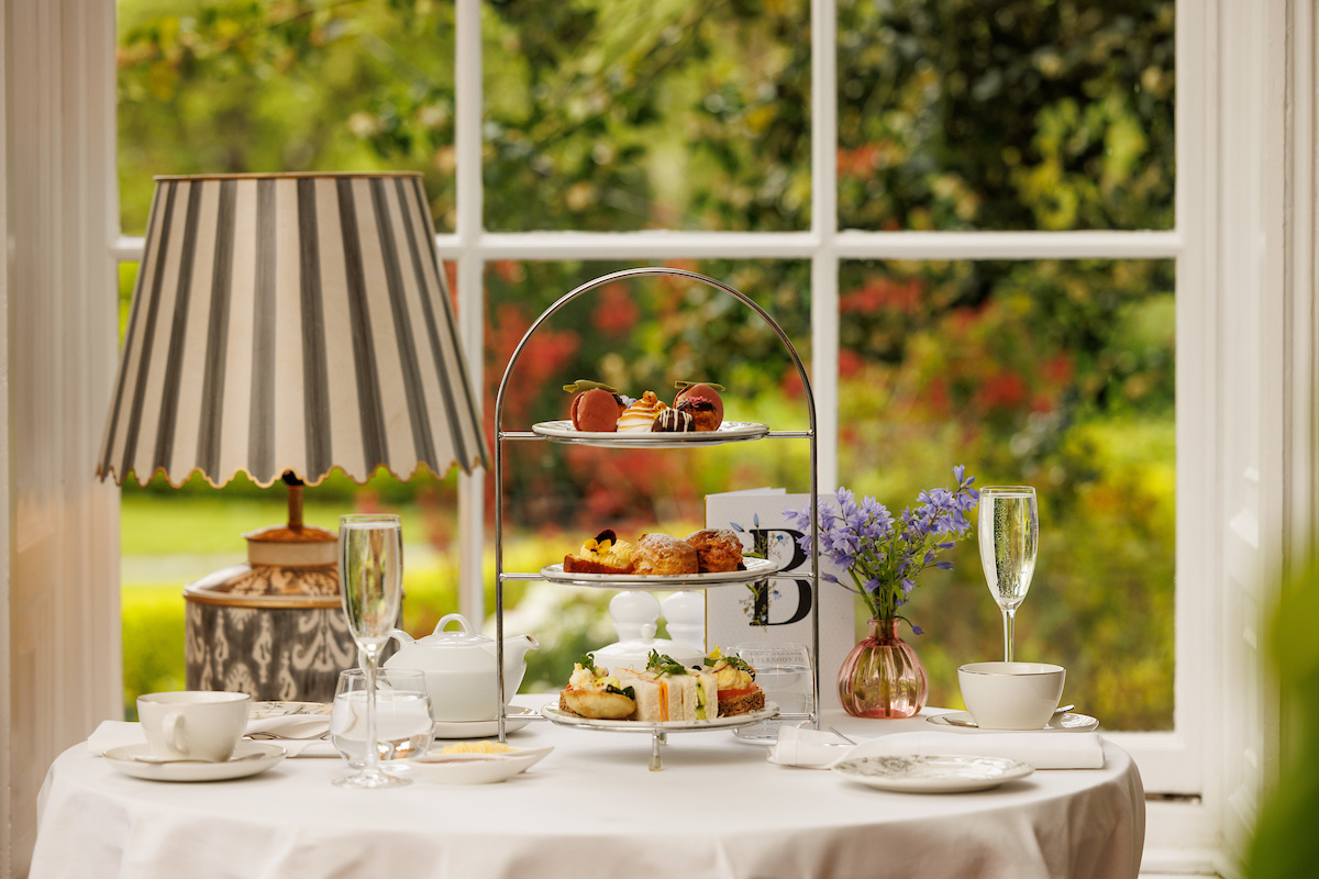 afternoon tea with bubbles l