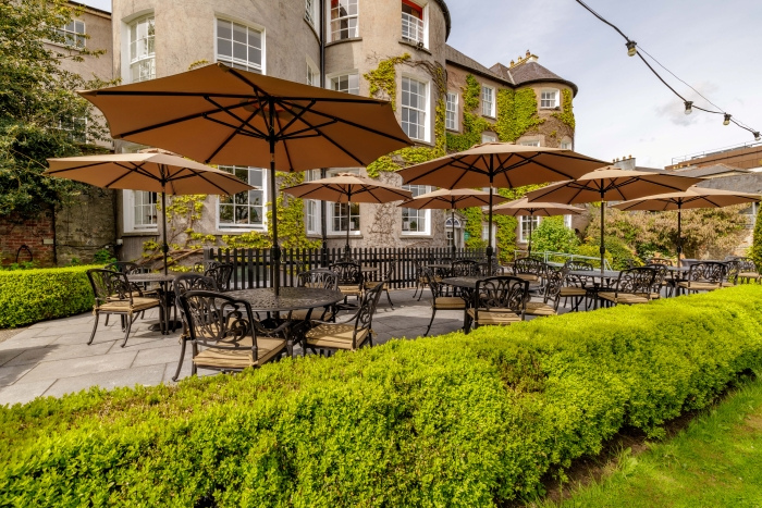 the_terrace.jpg ( the terrace) the terrace