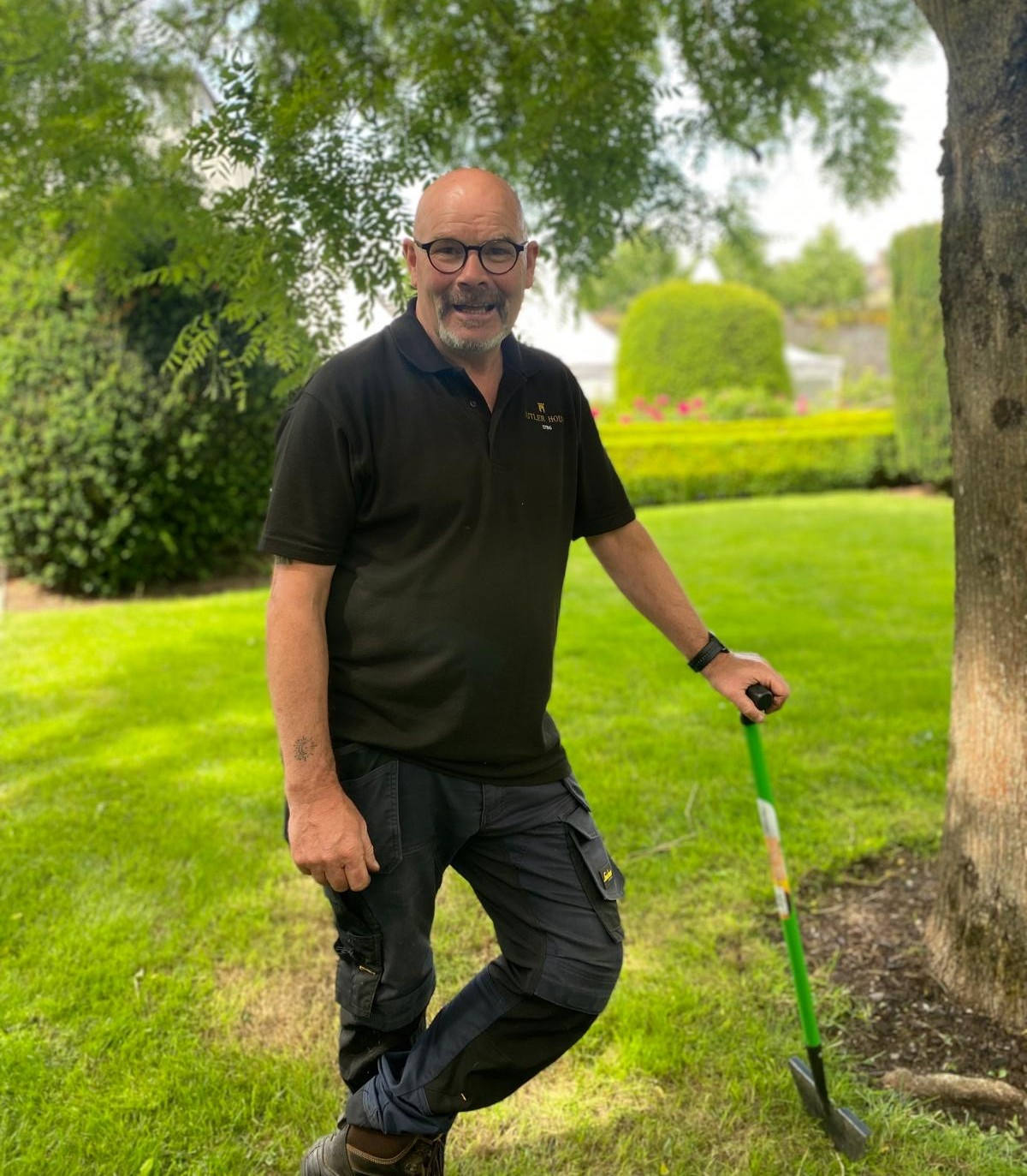 tommy_falsey_bh_gardener_1.jpg ( tommy falsey bh gard) tommy falsey bh gardener 1