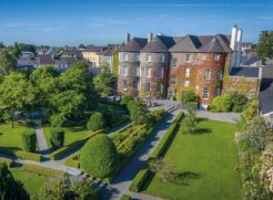 Exceptional discount of 15%  or more off our B&B rates on dates in early May